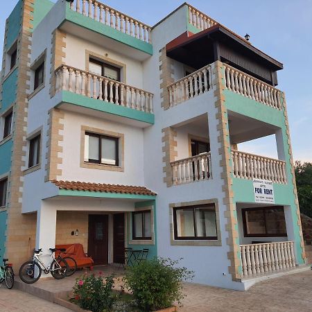 Joanna Sunset Apts פומוס מראה חיצוני תמונה