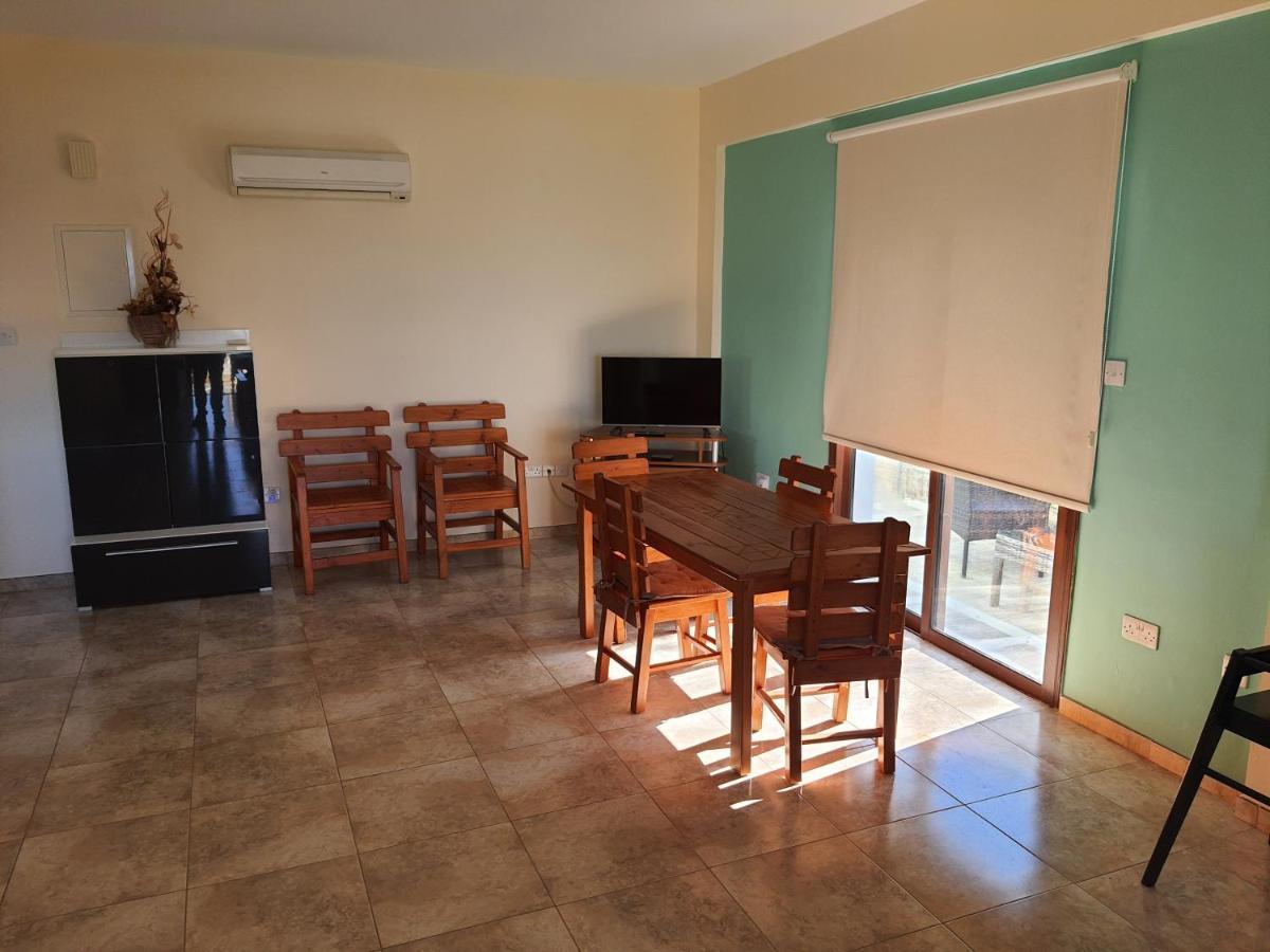 Joanna Sunset Apts פומוס מראה חיצוני תמונה