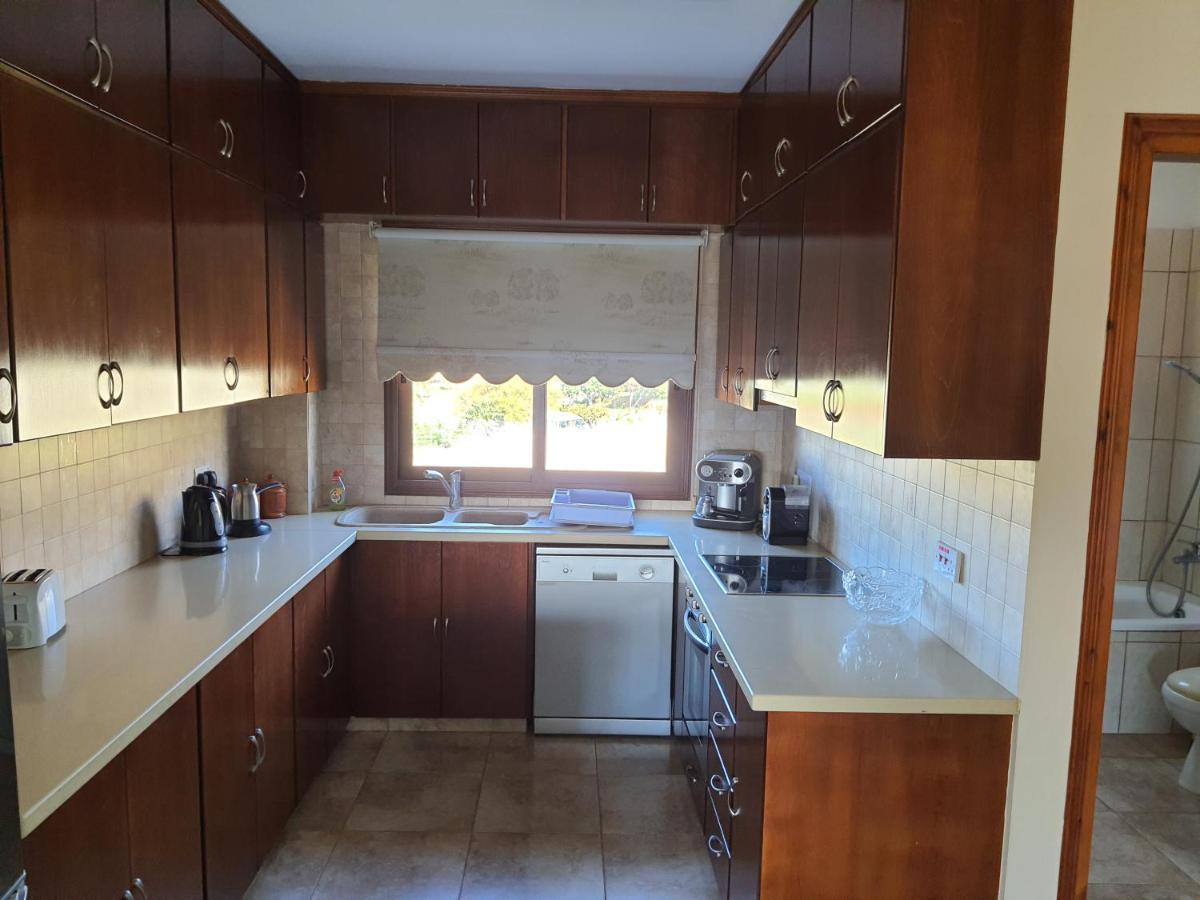 Joanna Sunset Apts פומוס מראה חיצוני תמונה
