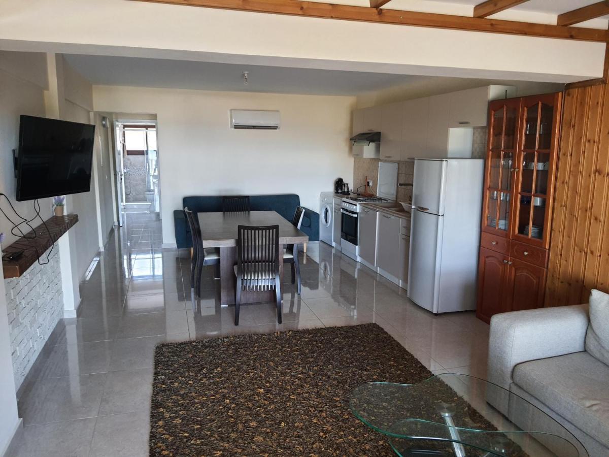 Joanna Sunset Apts פומוס מראה חיצוני תמונה