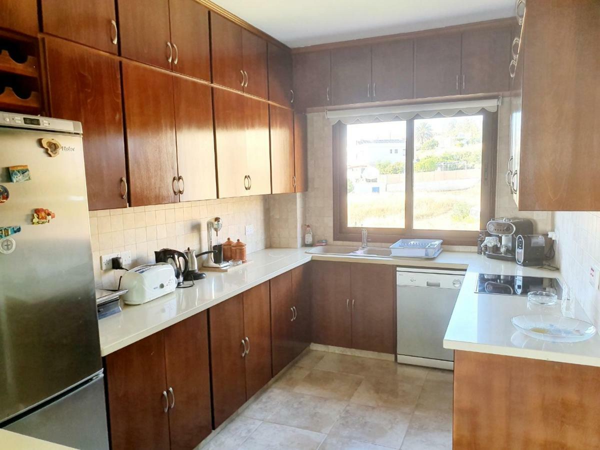 Joanna Sunset Apts פומוס מראה חיצוני תמונה