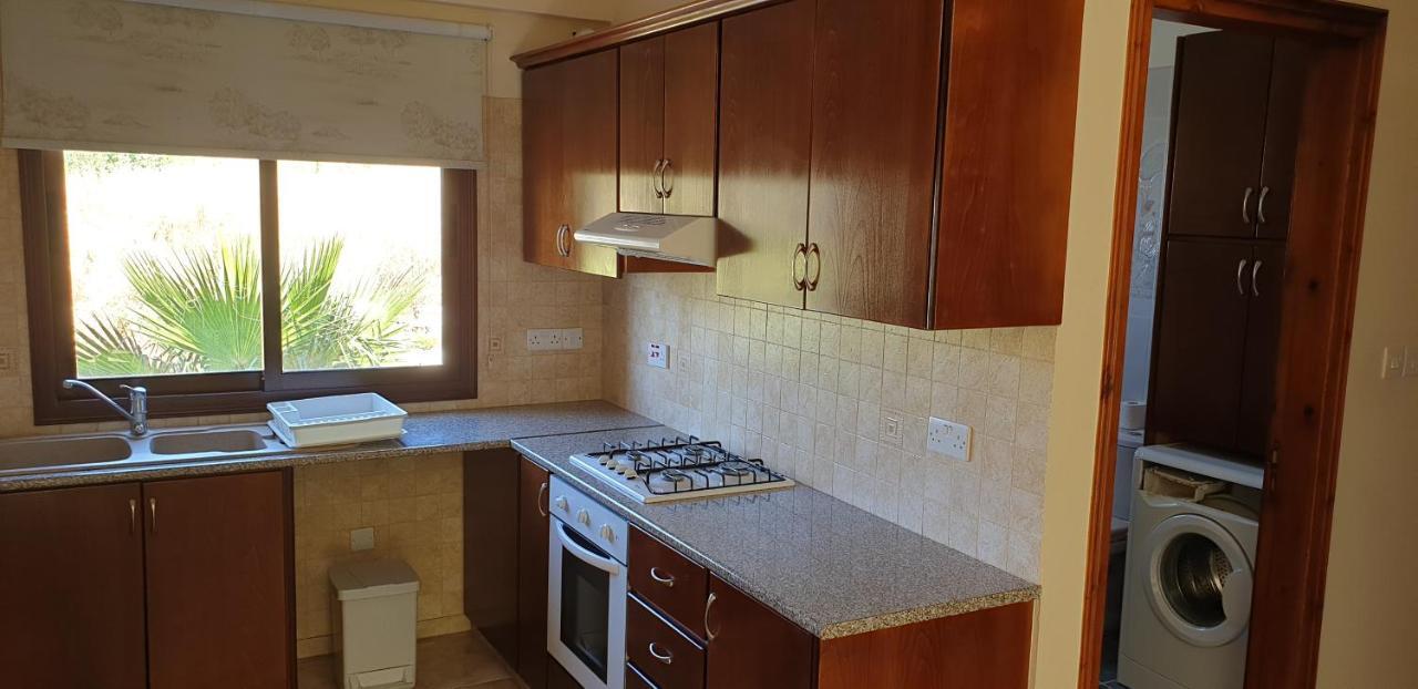 Joanna Sunset Apts פומוס מראה חיצוני תמונה